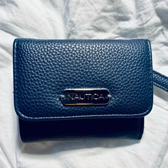 Nautica Dark Blue Pebbled Leather Wallet - Picture 1 of 5